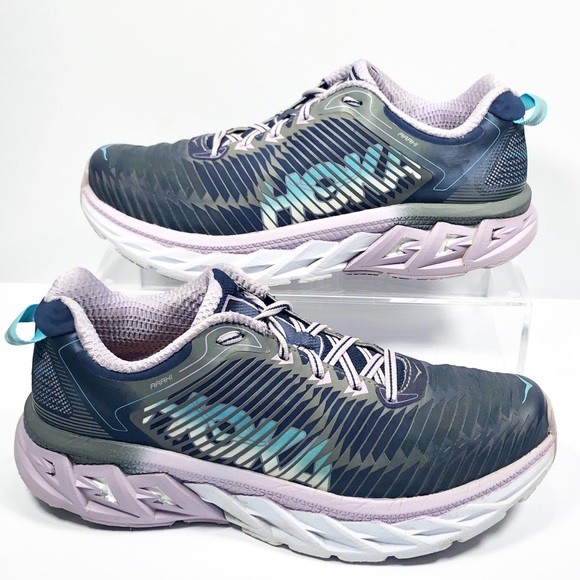 hoka one one womens size 9